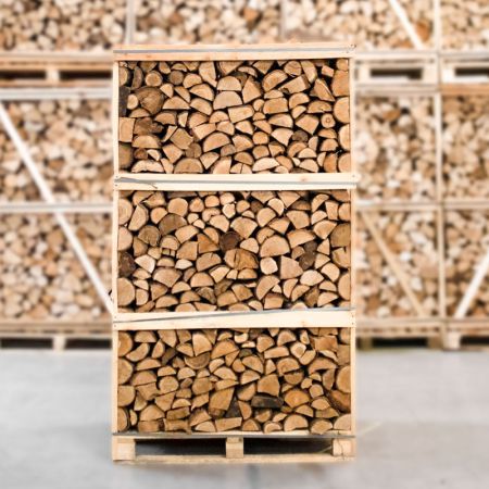 Palette kammergetrocknetes gespalten Eiche Brennholz 33cm